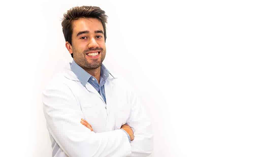 Dr Roberto Castro ophthalmologist